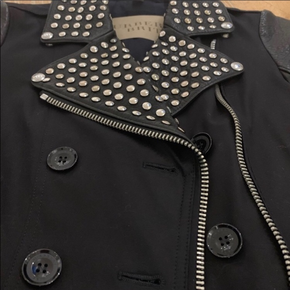 🔥BURBERRY LEATHER SLEEVE STUDDED TRENCH🔥 - Picture 5 of 8